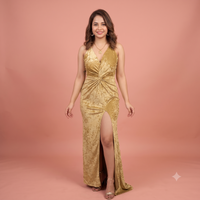 Vashtro Women Maxi Green Velvet Dress