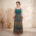 Vashtro Women Stunning Green Printed Dress